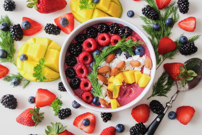 choice, orange, kiwi - fruit, blueberry, fruits, red currant, breakfast, top, 1080P, almonds, indoors, bowl, sweets, variation, mangoes, healthy eating