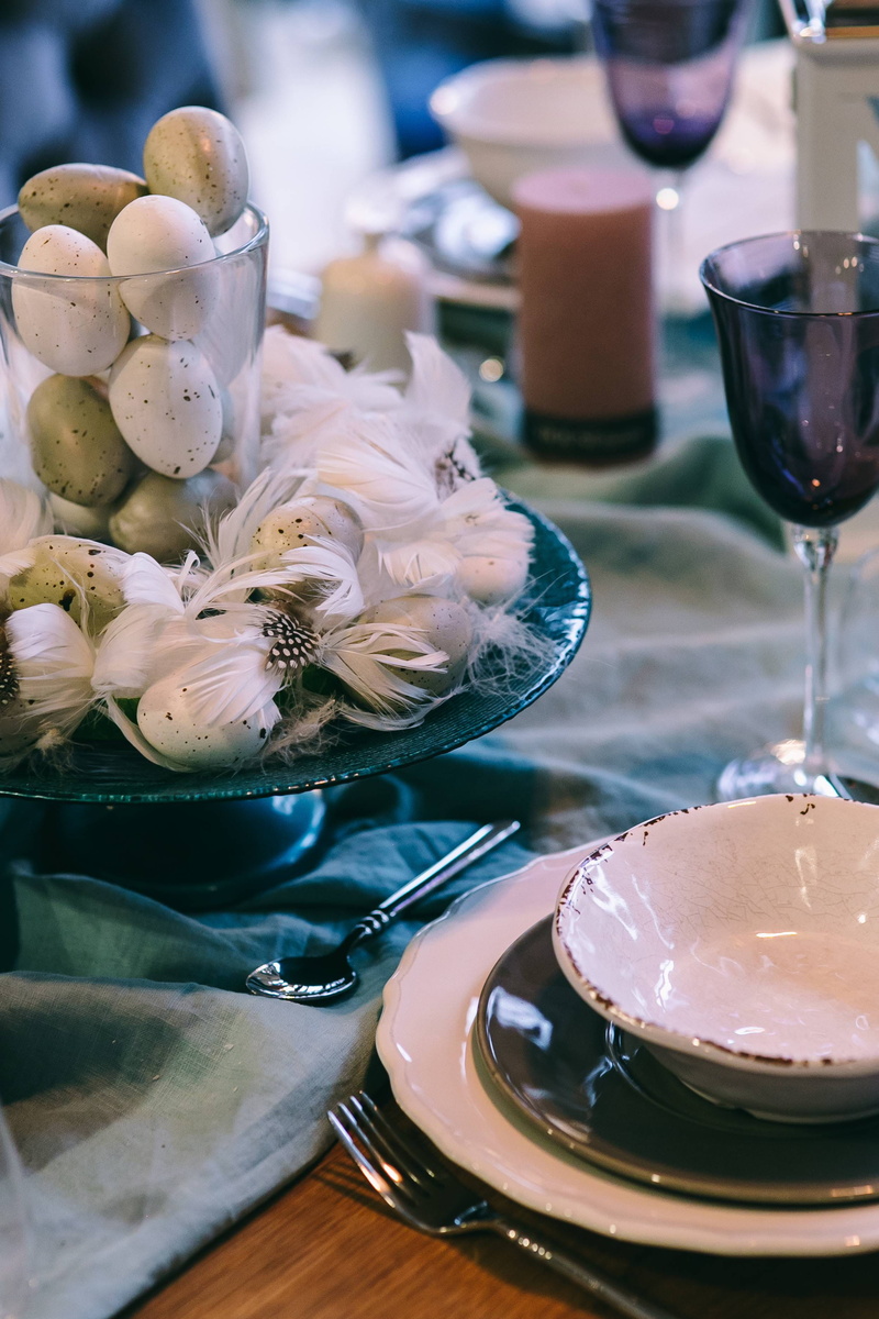 dinner, 2K, quail eggs, restaurant, wineglass, glass, indoors, temptation, Fancy, close-up, wedding, food, dining, feathers, event, eggs, serving size