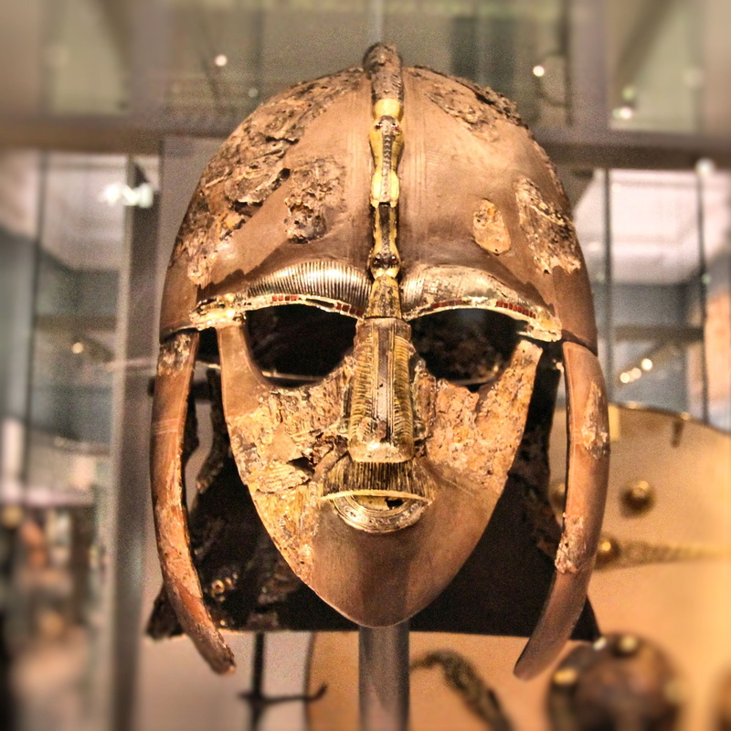 one person, day, venetian mask, one man only, still life, carnival - celebration event, 1080P, no people, museum, focus on foreground, art and craft, metal