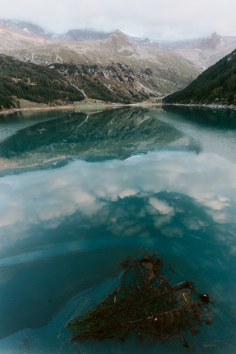 lake, floating, grass, vistum, hill, body, mountain Range, europe, outdoors, beauty In Nature, sky, vista, stick, green Color, peak, cloud, water, mobile