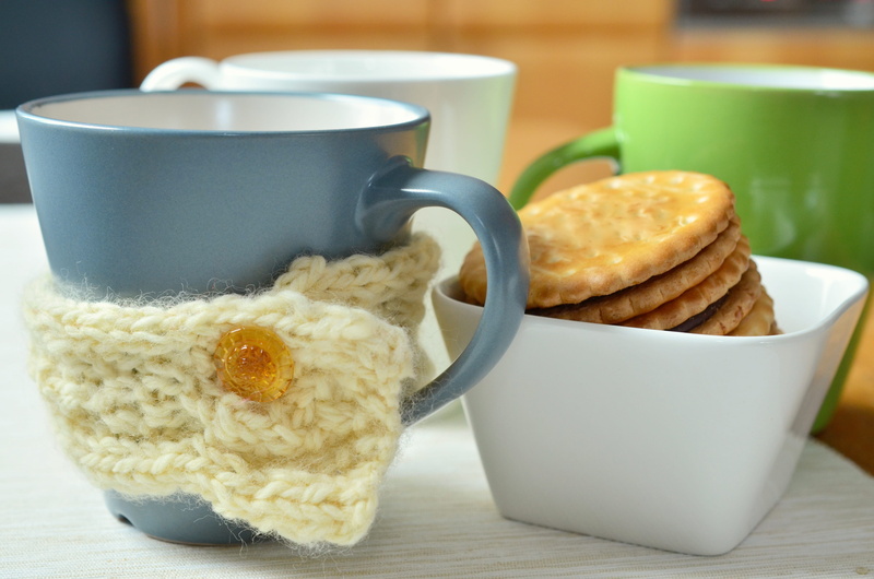 mug, coffee, tea cup, place mat, food and drink, bowl, no people, hand labor, focus on foreground, cup, coffee break, 4K, cover, breakfast, white, cookies