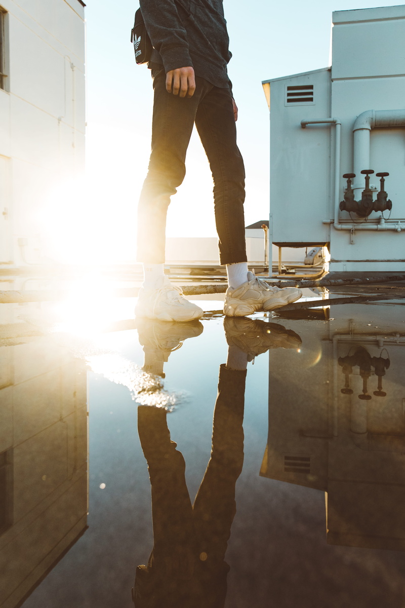 flooring, apparel, shoe, nature, wiring, flare, reflection, standing, floor, light, real people, clothing, plumbing, human, 5K, men, human leg, man, low section