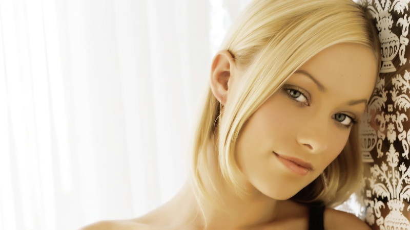 blond hair, looking, one person, human face, Olivia Wilde, face, human hair, indoors, hairstyle, depression - sadness, contemplation, beautiful woman, adult