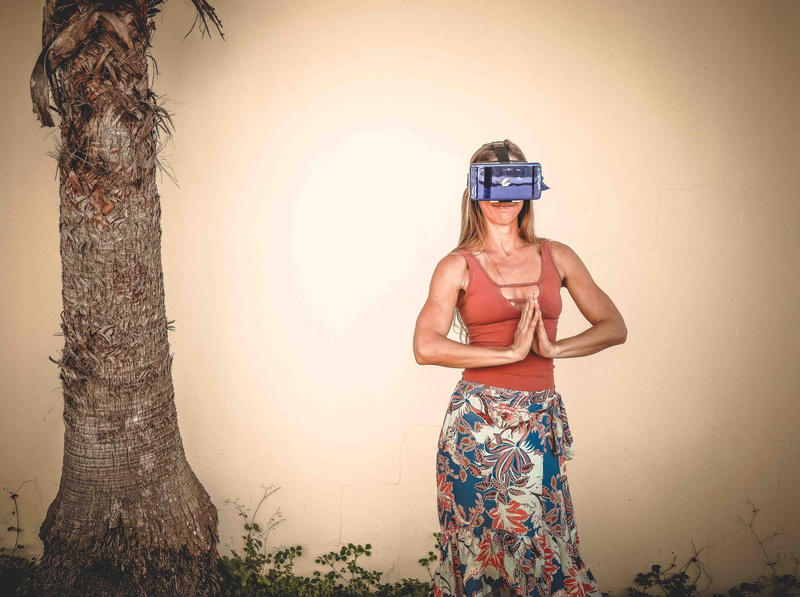 woman, fashionable, three quarter length, glasses, tree, 5K, standing, tank, wear, adult, vr, fashion, hairstyle, virtual reality headset, women, pose