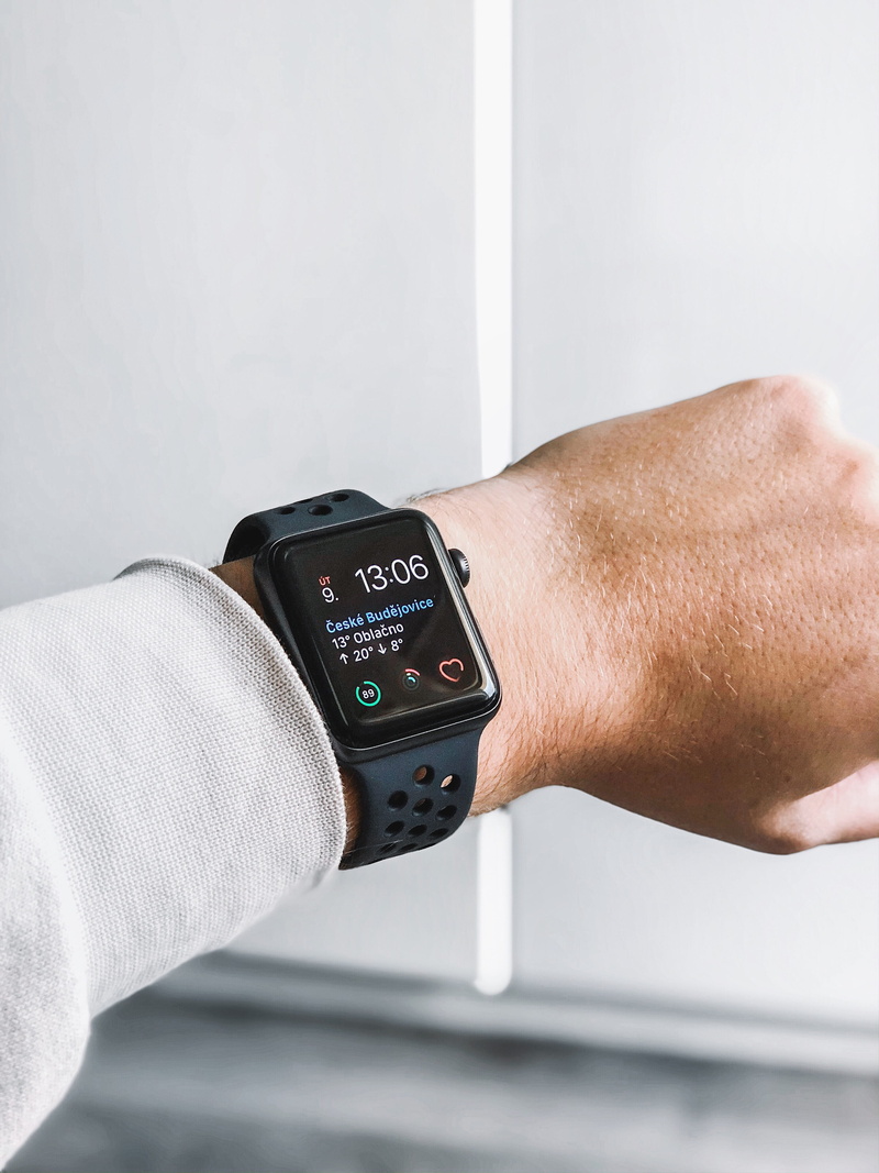 human joint, wristwatch, close-up, one person, apple, 4K, indoors, steel, stainless, watching, human limb, checking the time, space, human body part, smart watch