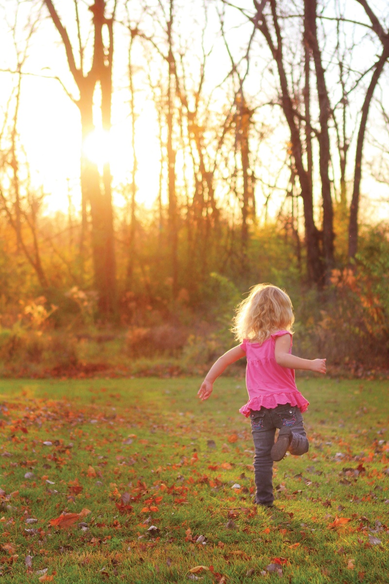 hair, land, plant, playful, 1080P, casual clothing, daytime, childhood, one Person, cheerful, small, trees, day, park - Man Made Space, cute, blond Hair