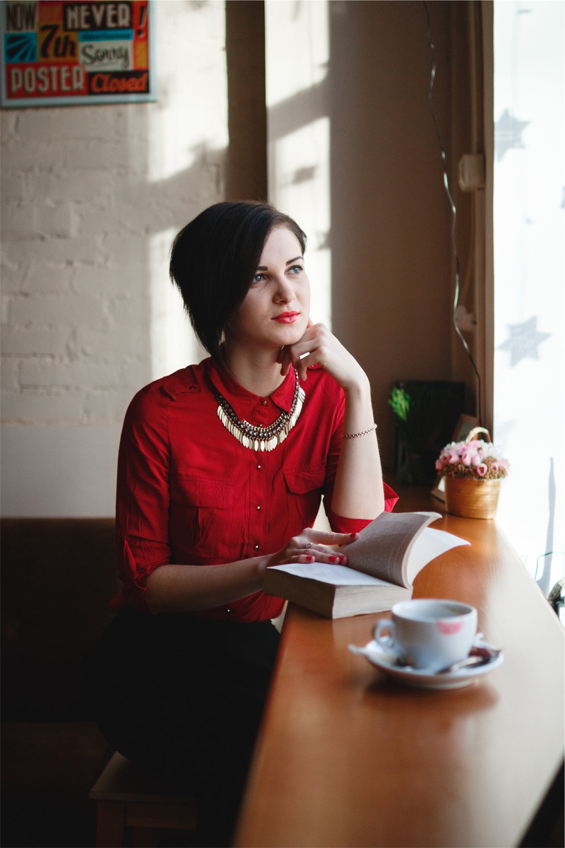 women, red, looking, coffee - drink, cup, real people, one young woman only, book, 1080P, makeup, drink, people, long, only women, sitting, wearing, pretty