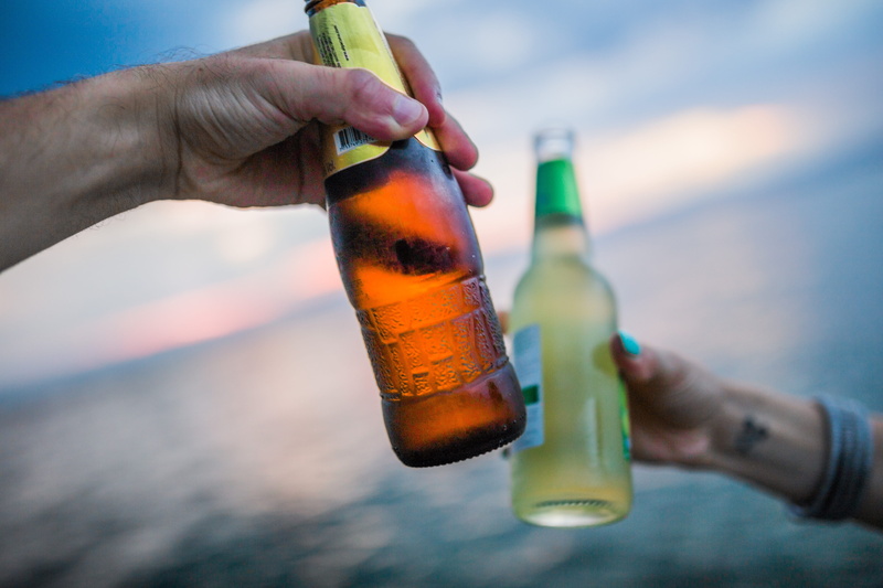 close-up, day, men, good times, drink, container, alcohol, refreshment, relaxation, drinking, bottle, holding, friends, best friends, celebrate, 5K, beer - alcohol