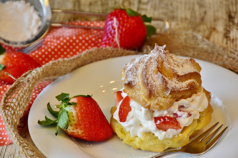 sweetness, sweet food, healthy eating, food, kitchen, temptation, focus on foreground, close-up, fine pastry, feasting, strawberries, baked goods, ready-to-eat