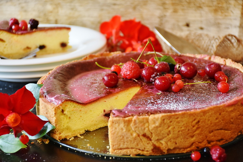 cheesecake, close-up, dessert, ready-to-eat, fruitcake, sweet, berry fruit, flour, indoors, breakfast, coffee time, butter, delicious, quark, sugar, bake