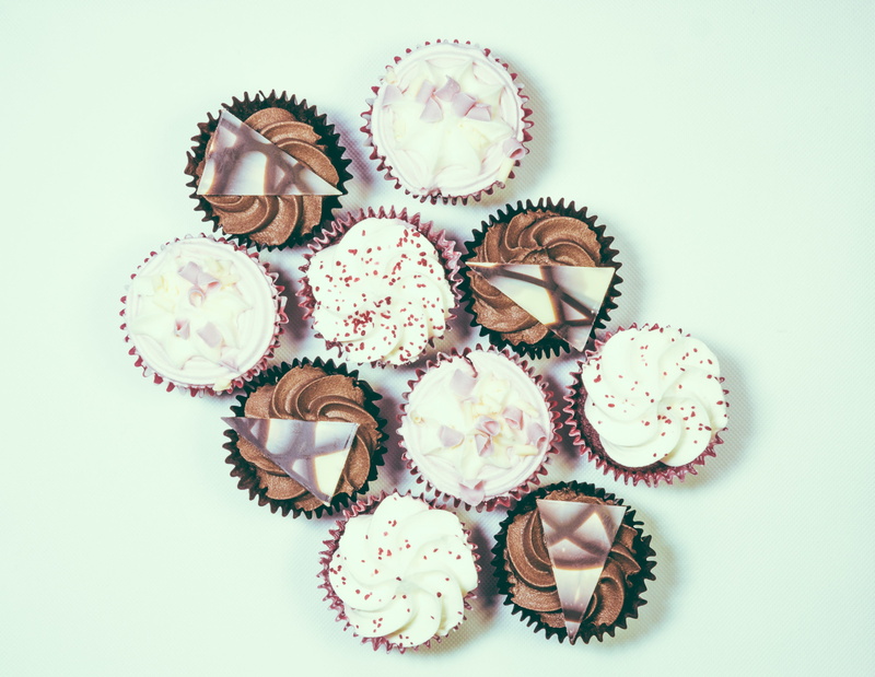 dessert, high angle view, vanilla, collection, choice, food and drink, creamcheese, flavor, shop, cupcake, temptation, food, chocolate, directly above