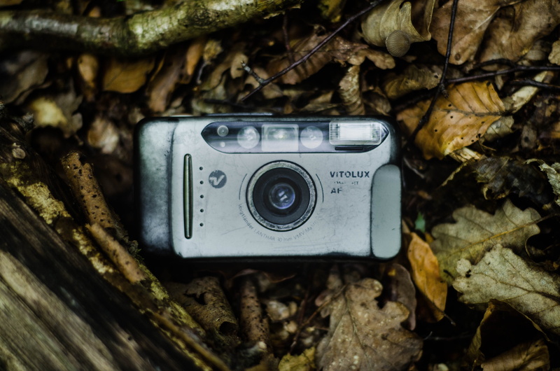 objective camera lens, equipment, voigtlander, day, close-up, color graduated filters, camera lenses, old camera, abstract, dirty, close up, analog, nostalgia