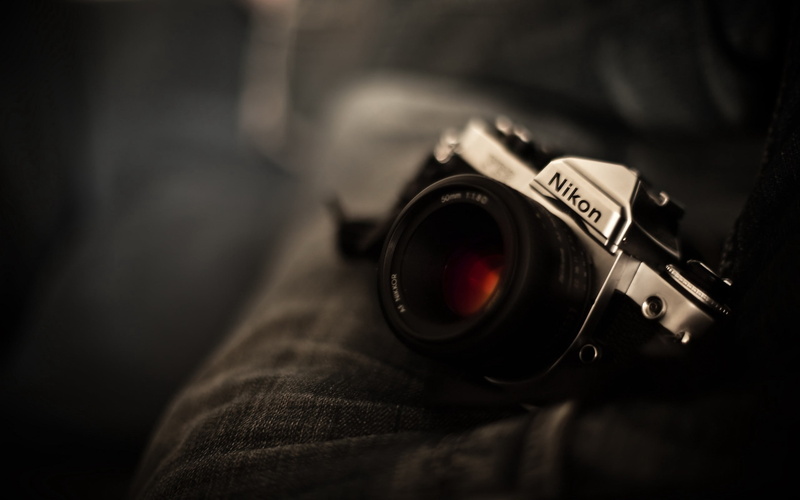 iron, old, sign, selective focus, focus on foreground, black, nikon, person, close-up, photograph, 2K, people, social issues, camera - Photographic Equipment