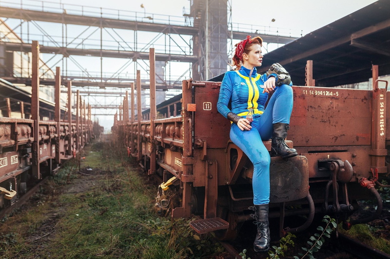 women, video games, railway, Fallout 4, hairstyle, nature, portrait, outdoors, day, red lipstick, front view, rifles, looking at camera, full length, architecture