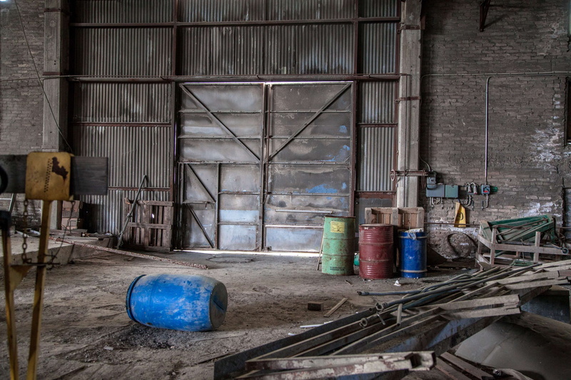 drum - container, industry, warehouse, indoors, run-down, day, old, steel, wood - material, damaged, container, metal industry, construction, built structure