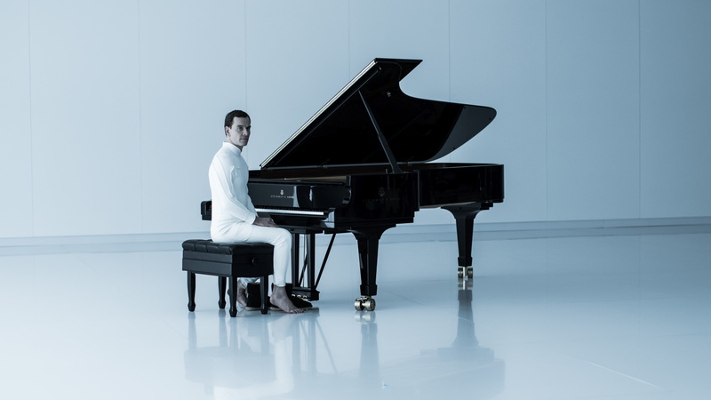 man, grand, dress, Michael Fassbender, background, best movies, 4K, white, shirt, black, piano, Alien: Covenant, playing