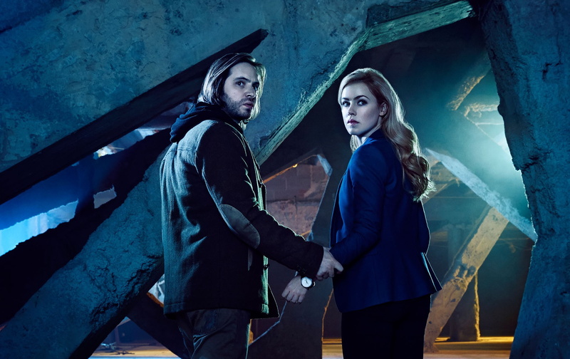 night, adult, three quarter length, clothing, lifestyles, young women, young adult, women, communication, males, science fiction, real people, 12 Monkeys TV Show