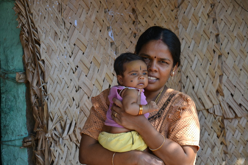 women, men, 4K, portrait, child, poverty, people, togetherness, innocence, happiness, positive emotion, woman, emotion, females, india, real people, looking at camera
