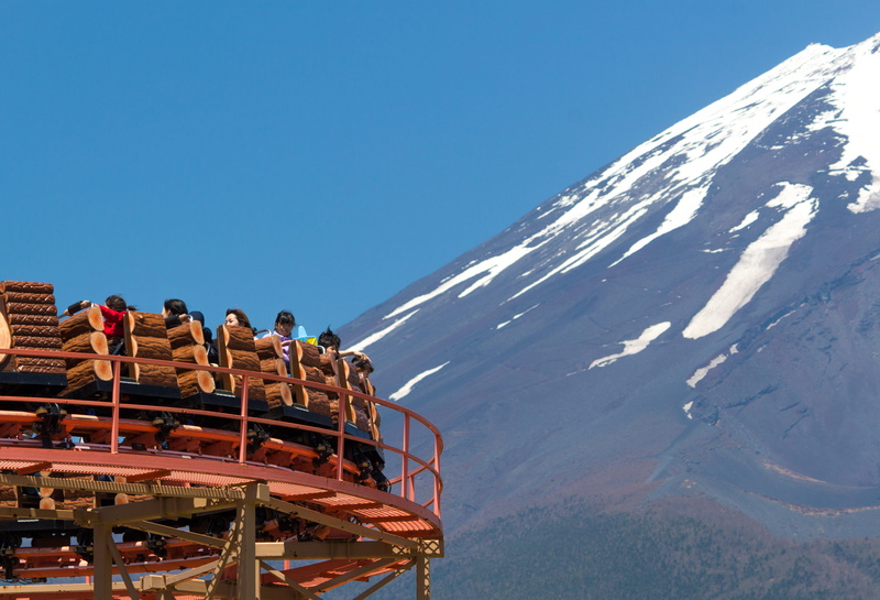 transportation, 4K, copy space, people, winter, nature, mountain range, outdoors, fuji, leisure activities, travel, sky, day, theme park, coaster, clear sky