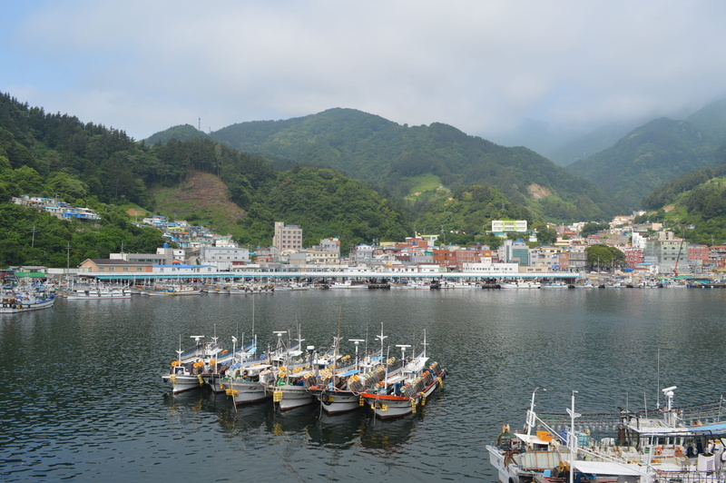 transportation, nautical vessel, mountain range, outdoors, tourism, korea, sailboat, harbor, 5K, scenery, nature, coastal, mountain, water, architecture