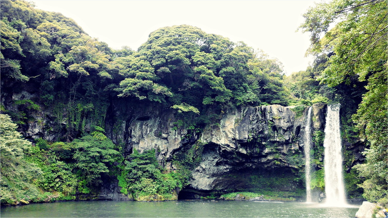 waterfall, jeju, land, cheonjeyeon, rock, tranquil scene, 4K, plant, beauty in nature, no people, forest, rock formation, power in nature, flowing, waterfalls