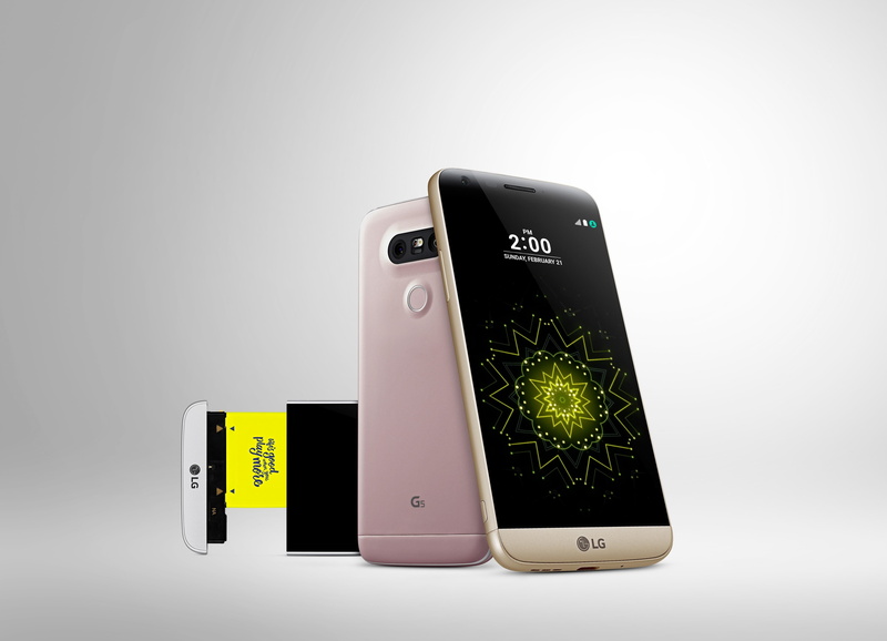 lg g5 4k high definition widescreen, 4K, telephone, message, mobile app, indoors, smart phone, mobile phone, no people, studio shot, touch screen, text messaging