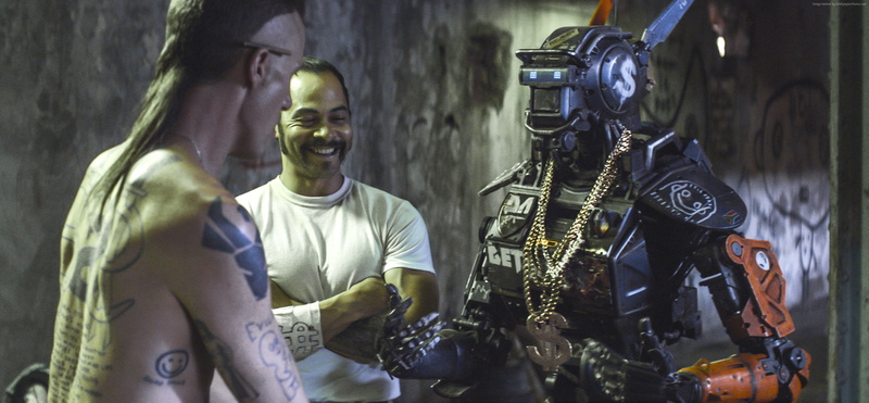 robot, Best Movies of 2015, police, 2K, Chappie, gun