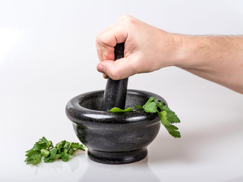 Medicine, mortar and Pestle, plants, holding, photos, making, human Hand, food and drink, hand, alternative Medicine, green color, one person, healthy eating