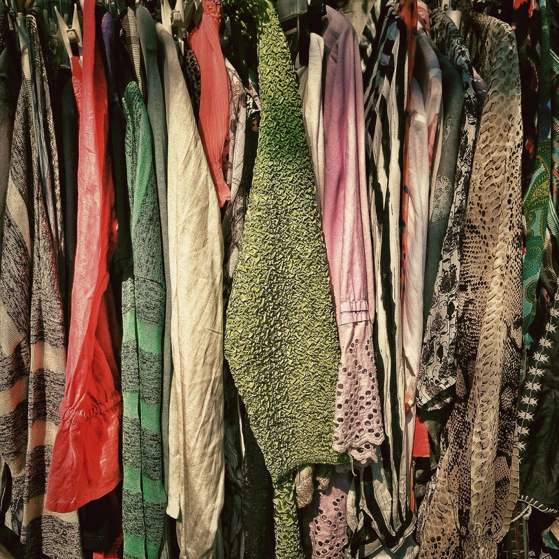 choice, large group of objects, textile, in a row, multicolored, side by side, search, plate, junk, retail, flea market, browse, store, vases, old, fashion