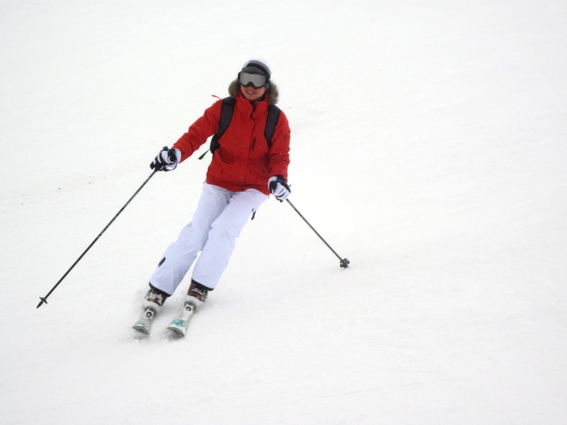 clothing, snow, winter, cold temperature, skier, recreational pursuit, slope, speed, full length, Female, 4K, day, ski holiday, Mountain, warm clothing
