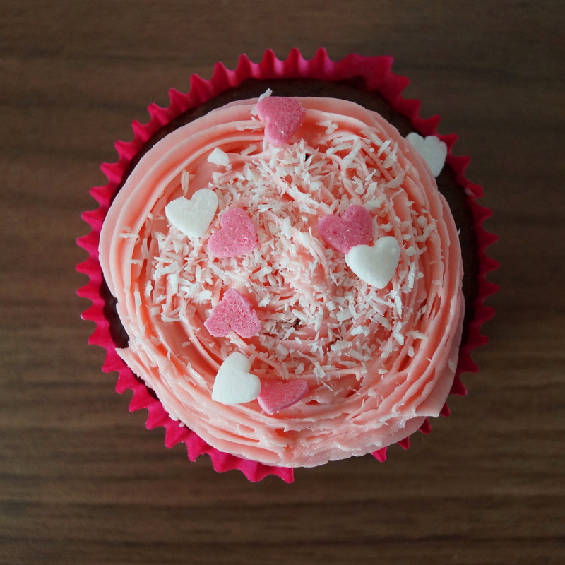 sugar, high angle view, directly above, ready-to-eat, sweet pastry, pink, pink color, table, unhealthy, sugared, temptation, cream, small cakes, no people