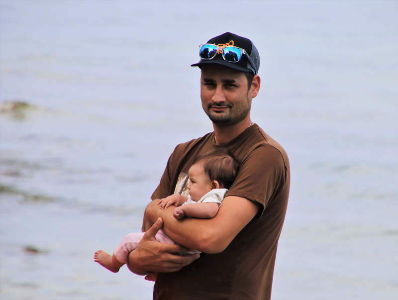 education, total, fatherhood, family, father, baby, daughter, day, standing, care for, real people, health, lifestyles, positive emotion, two people, lake