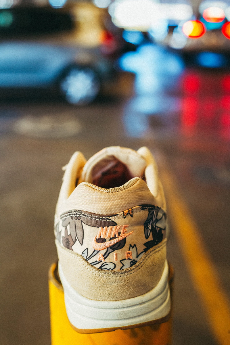 non-western script, automobile, force, western script, city, hype, shoe, swoosh, clothing, vehicle, script, communication, container, day, message, low