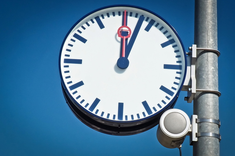 clear sky, go away, clock hand, white, instrument of time, colored background, 4K, train, announcement, minute hand, technology, traffic, time, sky, architecture