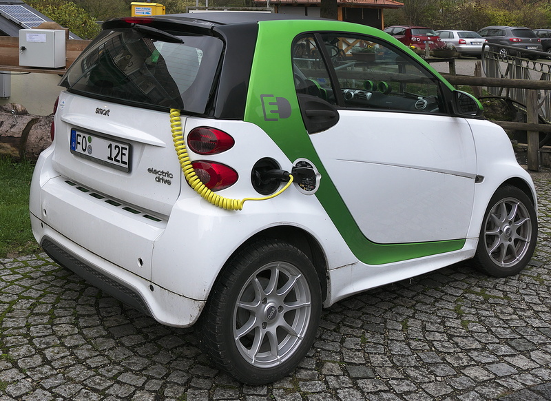 electric mobility, hatchback, land vehicle, motor vehicle, retro styled, door, architecture, e-mobile, traction battery, street, current gas station, traffic turning
