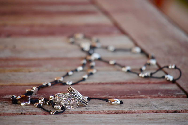 starfish, photo, indoors, no people, marriage, personal accessory, 4K, necklace, silver colored, sardinia, table, knife - weapon, metal, old, work tool