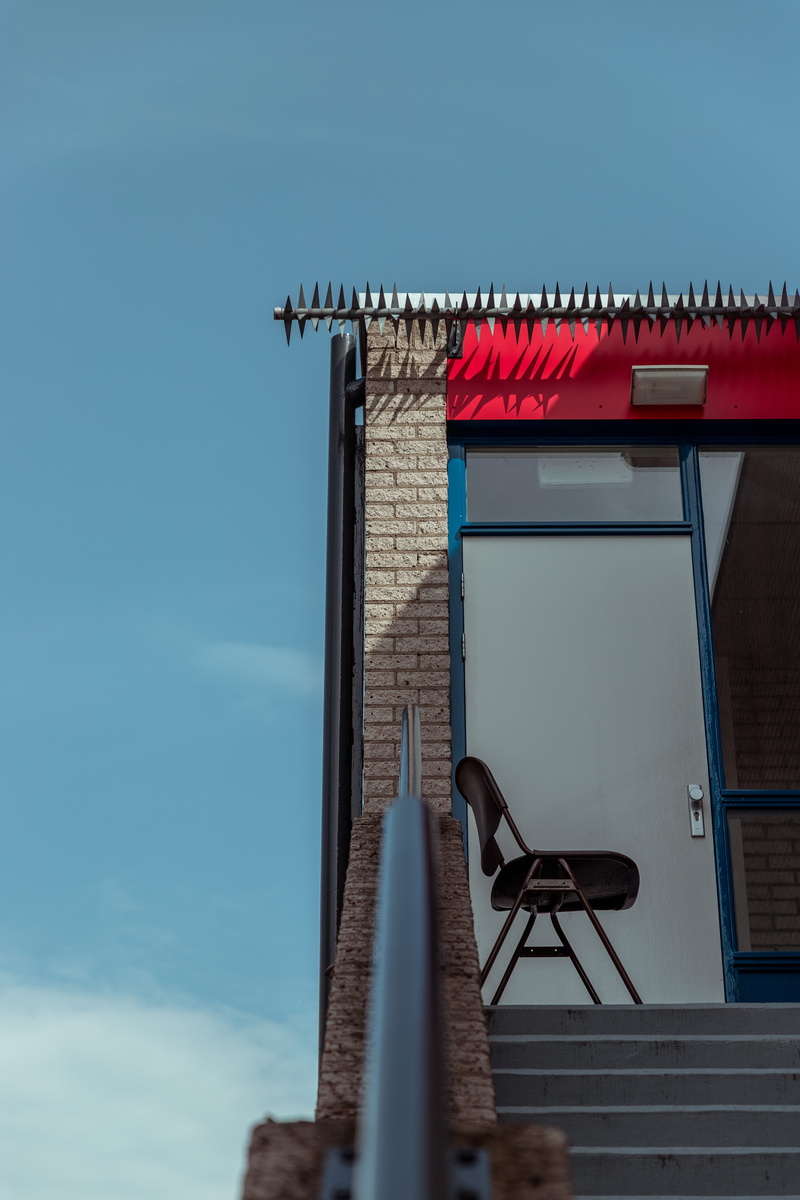 blue, sea, seat, 5K, roof tile, stairs, street, near, no people, heel, architecture, building, house, water, sky, furniture, sunlight, pergola, colors