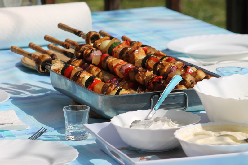 sunlight, temptation, place setting, meal, food and drink, tray, grilled, meat, shower invitations, food amp drink, onion, food, garden party, ready-to-eat