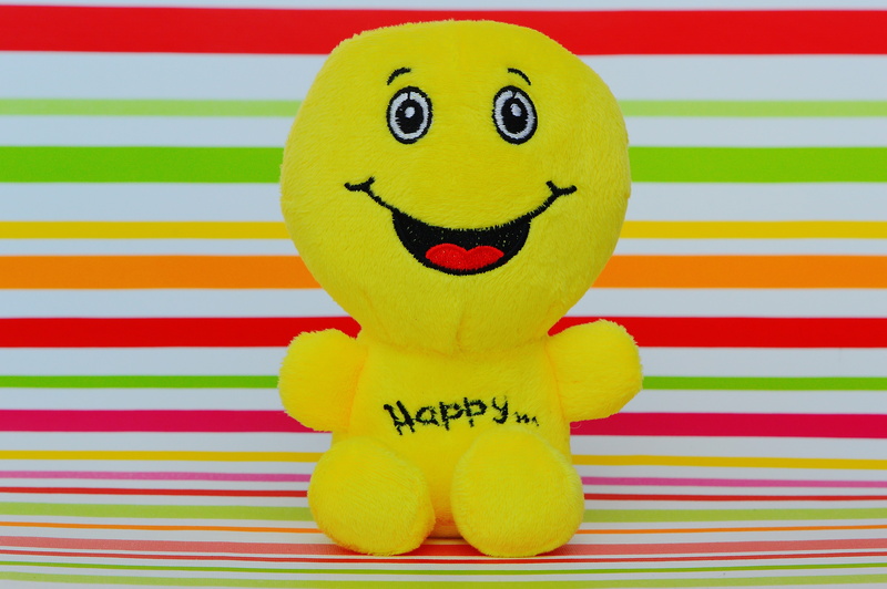 smile, close-up, western script, cheerful, happy, Emoticon, Laugh, multi colored, anthropomorphic, day, indoors, striped, happiness, anthropomorphic face