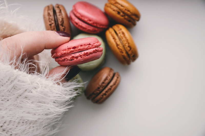 macaroons, pink Color, cookie, indoors, freshness, holding, macaroon, human hand, personal perspective, temptation, body part, food, close-up, snack, dessert