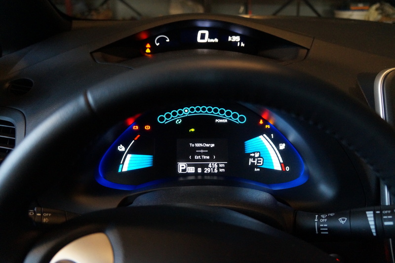 display, view, indoors, air vehicle, panel, instrument, electric car, nissan leaf, mode of transportation, 5K, vehicle, illuminated, car interior, vehicle interior