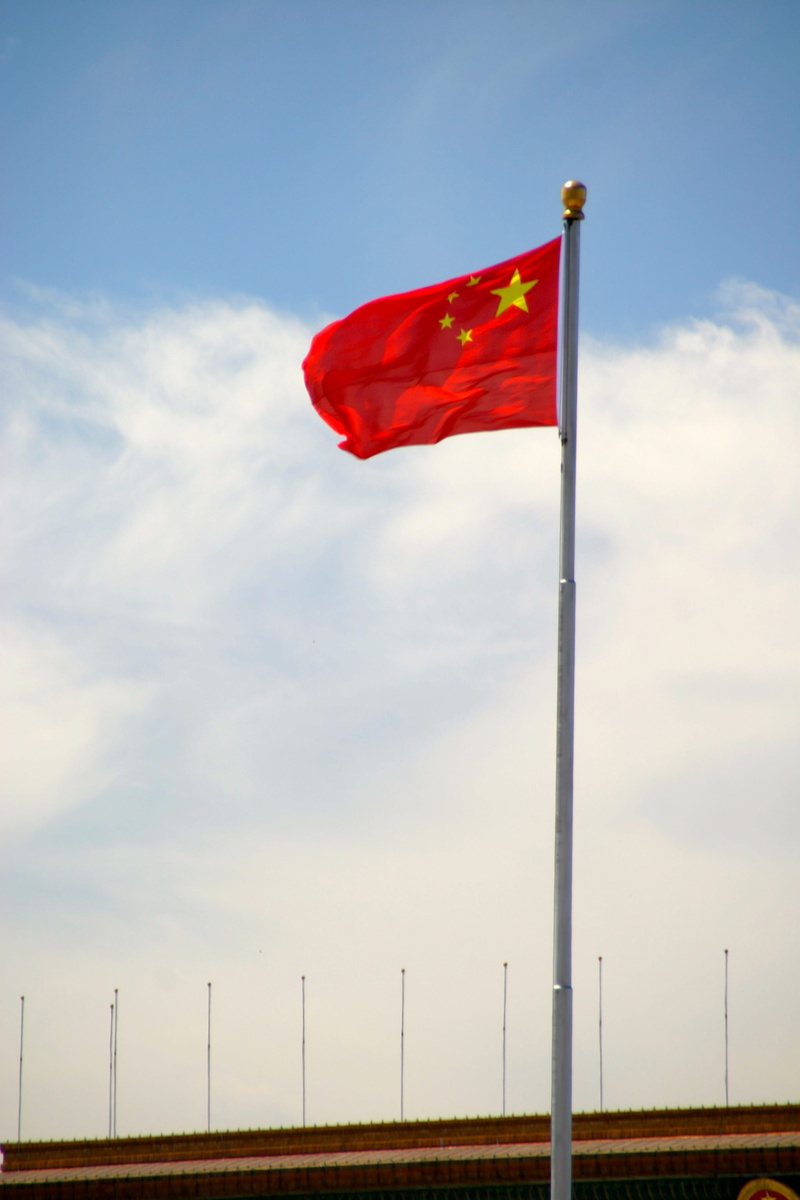 flags, sky, cloud - sky, outdoors, Flutter, 2K, wind, patriotism, fuel and power generation, pole, flag, no people, emotion, Flag, day, Red, beauty in nature