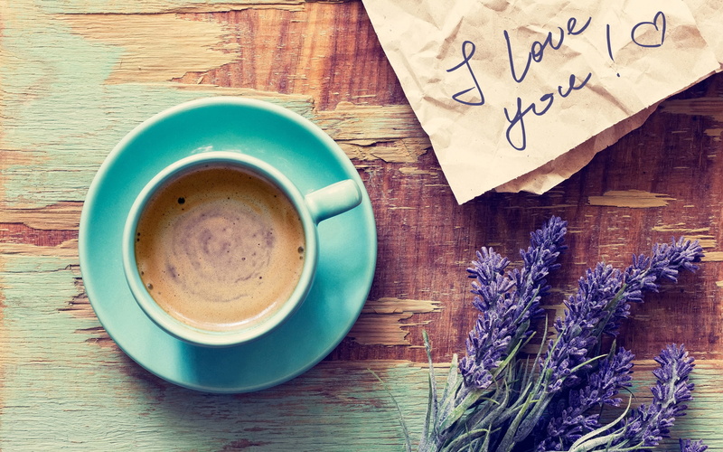 table, 2K, coffee, lavender, letter recognition, love, flowers, foam, best, drink, saucer, mug