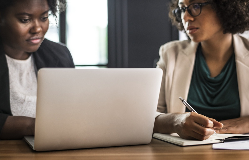 ideas, helping, digital device, business person, pen, note, afro, notebook, businesswoman, table, focus, young adult, 4K, computer, connection, communication