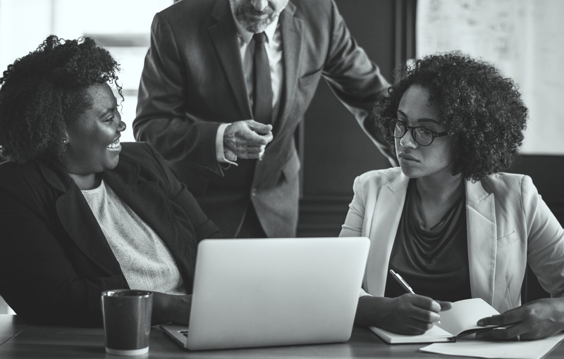 black people, business people, planning, sitting, coffee, beverage, laptop, entrepreneur, grayscale, communication, cup, drink, african descent, black and white