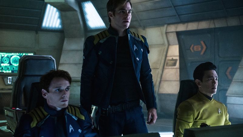 stand, 4K, inside, sits, Star Trek Beyond, three, Chris Pine, building, man, Best movies of 2016