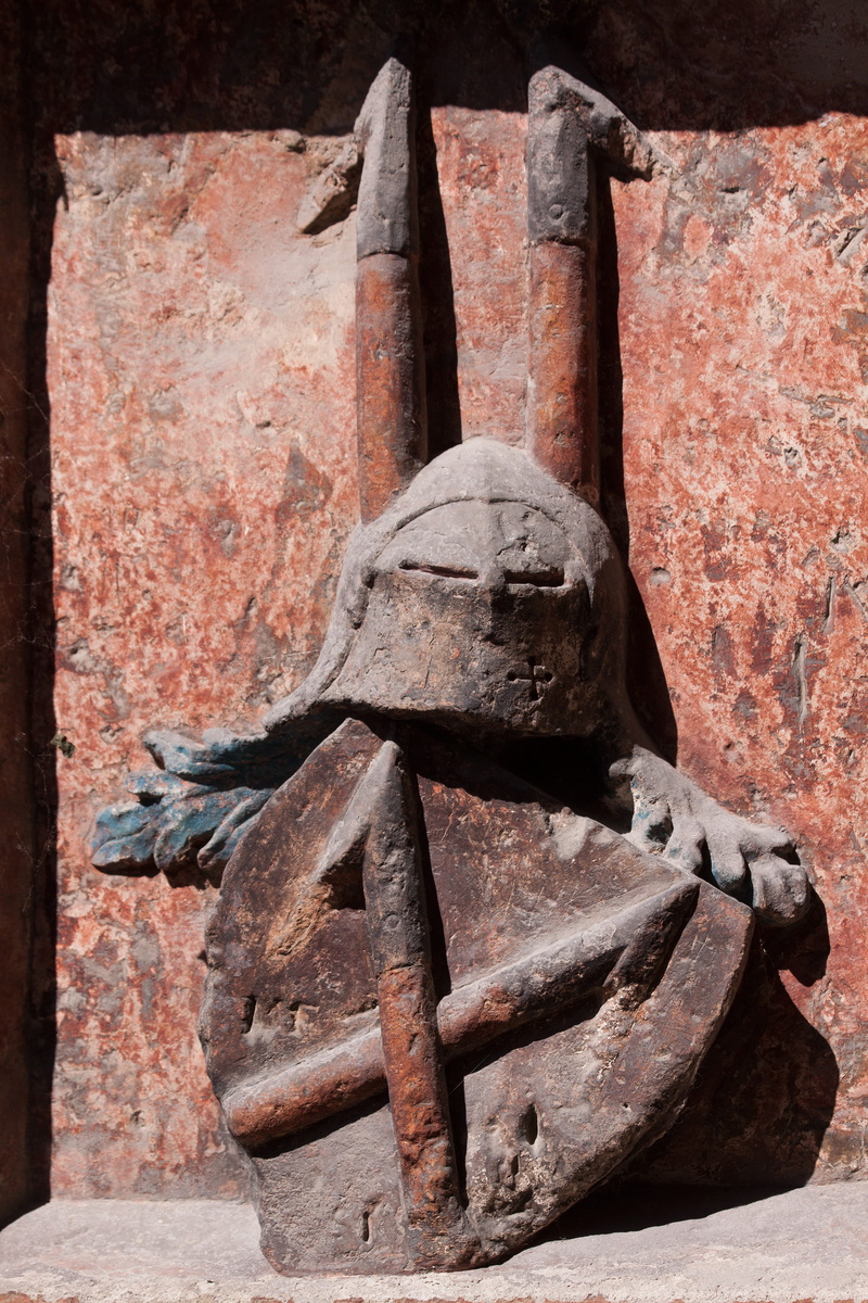 knight helmet, representation, tradition, ancient civilization, craft, solid, family, creativity, person, statue, day, heraldry, coat of arms, knightly shield