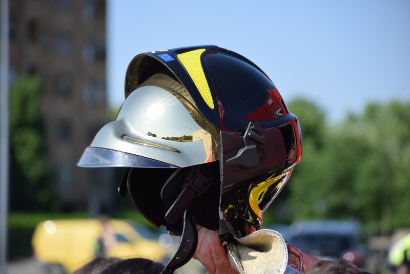 lifestyles, sport, work Helmet, crash helmet, sports equipment, headshot, security, real people, competition, sports Helmet, competitive Sport, leather