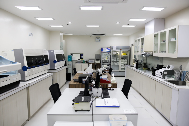 facility, laboratory, science, modern, people, education, furniture, illuminated, ceiling, scientific experiment, adult, research, equipment, computer