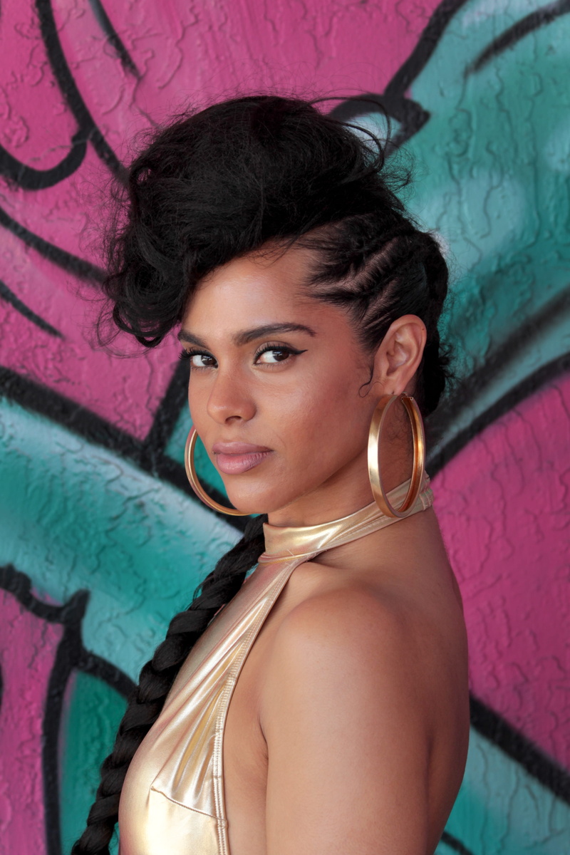 gold, young Adult, standing, one woman only, earring, hoop, sensuality, hoop earrings, earrings, architecture, people, headshot, wall, pair, beautiful woman